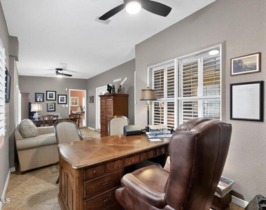 6909 Desert Canyon Drive - Photo Thumbnail 13