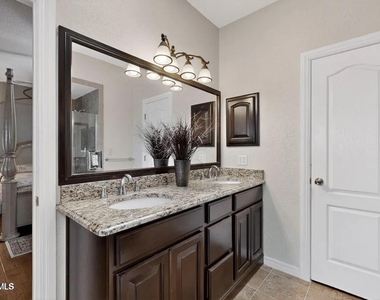 6909 Desert Canyon Drive - Photo Thumbnail 19