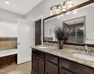 6909 Desert Canyon Drive - Photo Thumbnail 20