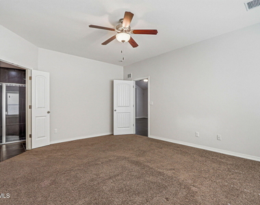 11381 Bullseye Street - Photo Thumbnail 28