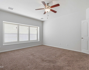 11381 Bullseye Street - Photo Thumbnail 26