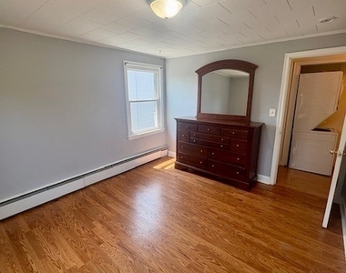 238 Main Street - Photo Thumbnail 5
