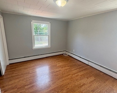 238 Main Street - Photo Thumbnail 7