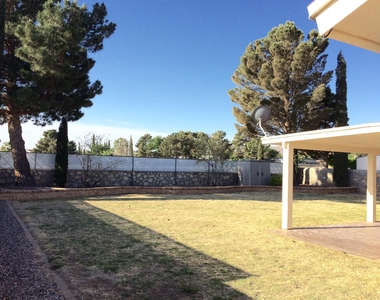 4616 Marissa Drive - Photo Thumbnail 3