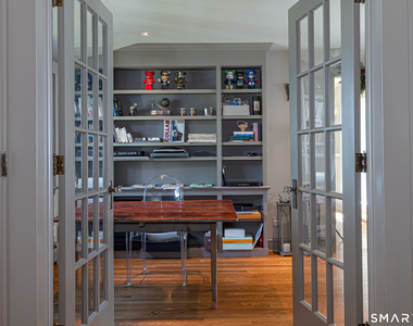 896 Westport Road - Photo Thumbnail 7