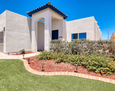 2504 Eastern Sky Street - Photo Thumbnail 4