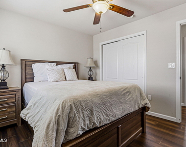 14745 Orsten Artis Avenue - Photo Thumbnail 24
