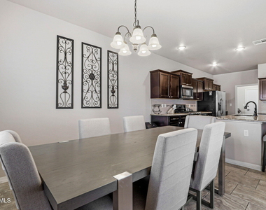 14745 Orsten Artis Avenue - Photo Thumbnail 9