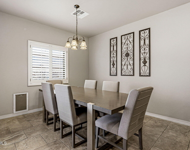 14745 Orsten Artis Avenue - Photo Thumbnail 12