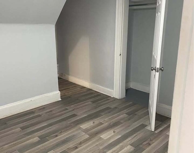 178 Clarence Street - Photo Thumbnail 2