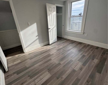 178 Clarence Street - Photo Thumbnail 7