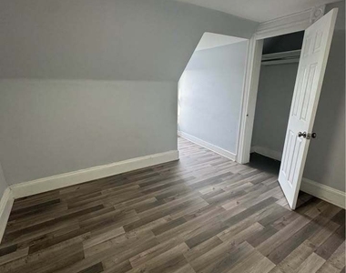 178 Clarence Street - Photo Thumbnail 5