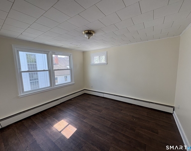 238 Main Street - Photo Thumbnail 4