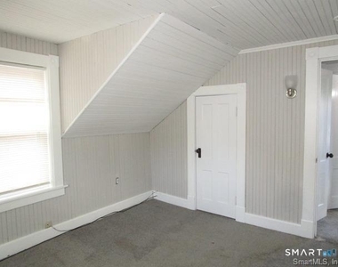 1404 West Street - Photo Thumbnail 6