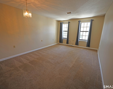 47 Highland Street - Photo Thumbnail 3