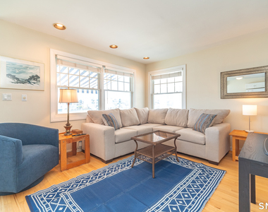 21 Atlantic Avenue - Photo Thumbnail 3