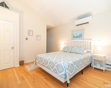 21 Atlantic Avenue - Photo Thumbnail 12