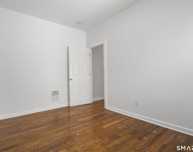 768 Stratford Avenue - Photo Thumbnail 16