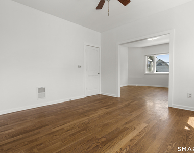 768 Stratford Avenue - Photo Thumbnail 9