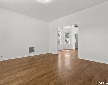 768 Stratford Avenue - Photo Thumbnail 6