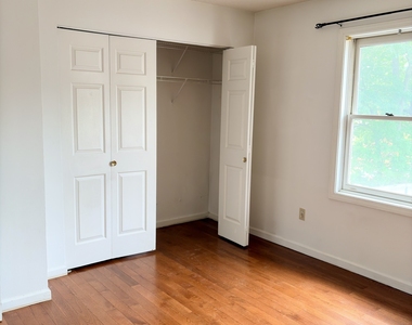 193 Abbotsford Avenue - Photo Thumbnail 8
