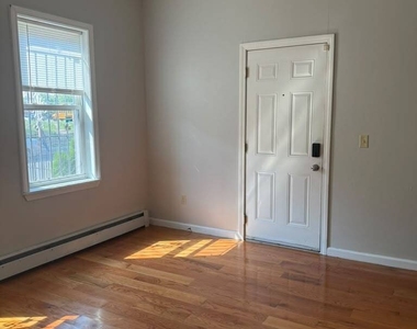 62-64 Bedford Street - Photo Thumbnail 8