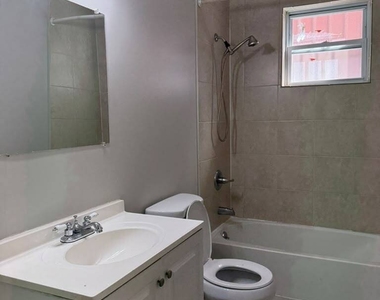 62-64 Bedford Street - Photo Thumbnail 12