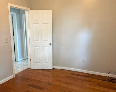 62-64 Bedford Street - Photo Thumbnail 2