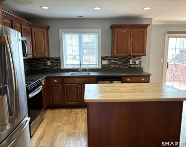 1260 Cutspring Road - Photo Thumbnail 3