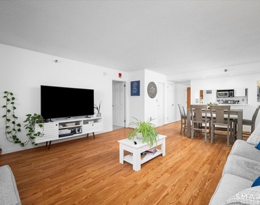 127 Greyrock Place - Photo Thumbnail 3