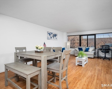 127 Greyrock Place - Photo Thumbnail 6