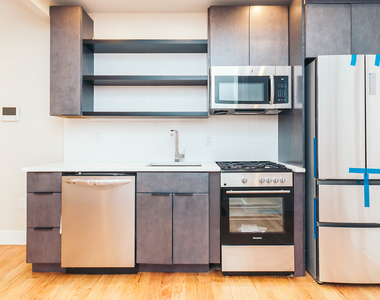 189 Johnson Ave - Photo Thumbnail 9