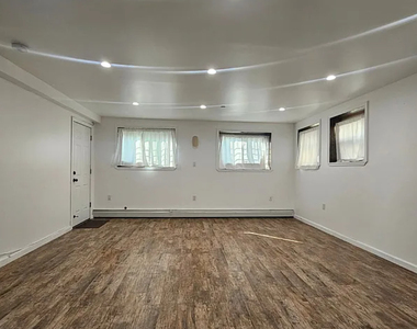 31-56 44th Street - Photo Thumbnail 12