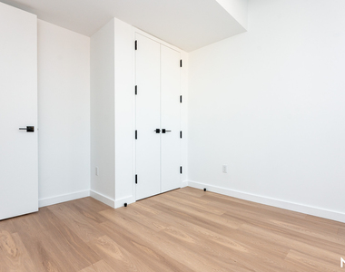654 Madison St - Photo Thumbnail 3