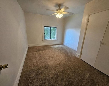 1907 Delaware Ave - Photo Thumbnail 2