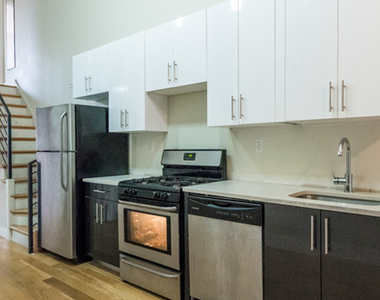 338 Melrose St - Photo Thumbnail 1