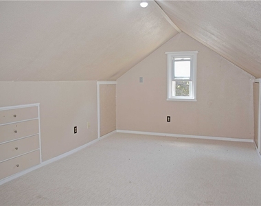 905 Burchfield Rd - Photo Thumbnail 25