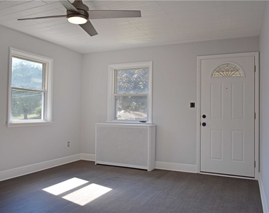 905 Burchfield Rd - Photo Thumbnail 17