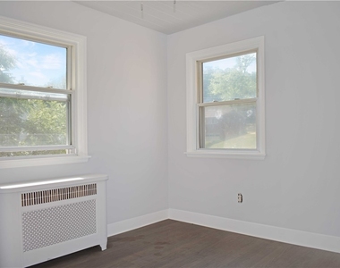 905 Burchfield Rd - Photo Thumbnail 21