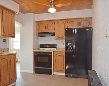 905 Burchfield Rd - Photo Thumbnail 6
