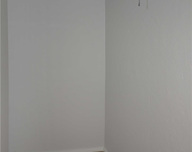 905 Burchfield Rd - Photo Thumbnail 14
