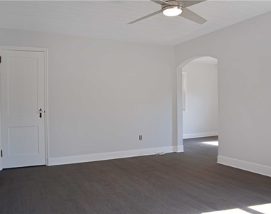 905 Burchfield Rd - Photo Thumbnail 18