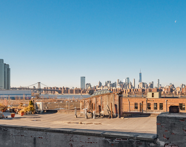 33 Franklin St - Photo Thumbnail 5