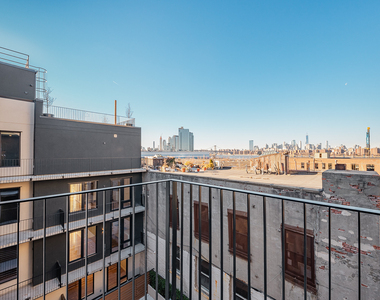 33 Franklin St - Photo Thumbnail 4