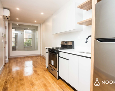 379 S 5th St - Photo Thumbnail 1