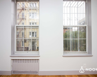 379 S 5th St - Photo Thumbnail 6