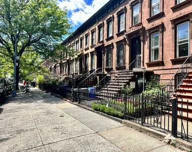 477 Willoughby Avenue - Photo Thumbnail 8