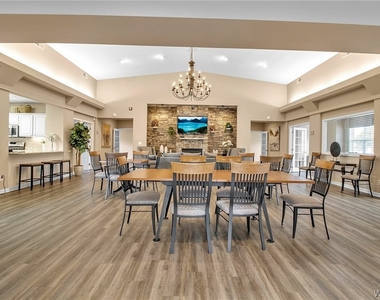 4100 Stonegate - Photo Thumbnail 12