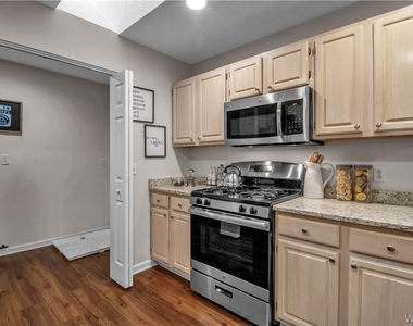4100 Stonegate - Photo Thumbnail 36