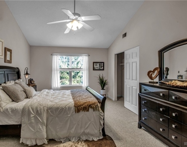 4100 Stonegate - Photo Thumbnail 43